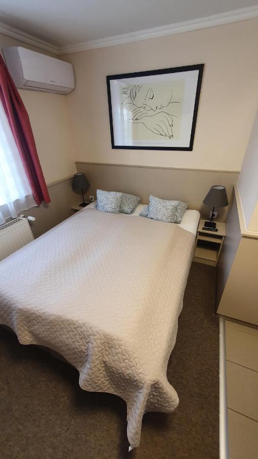 Central Motel Kecskemét Buitenkant foto