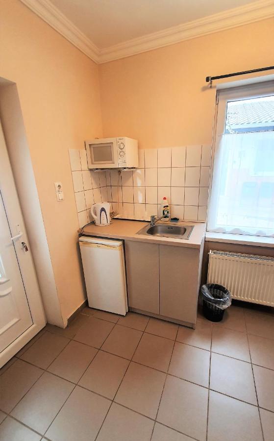 Central Motel Kecskemét Buitenkant foto