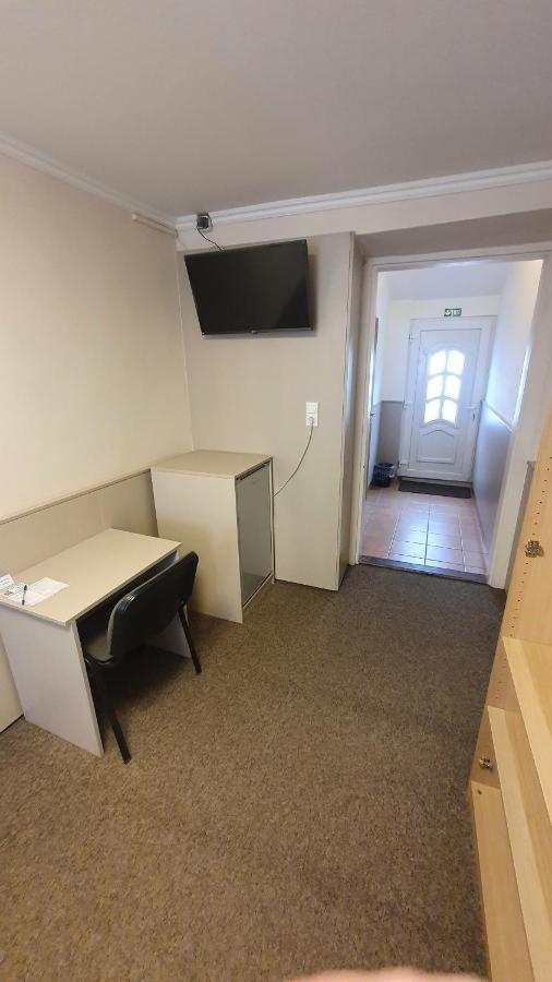 Central Motel Kecskemét Buitenkant foto
